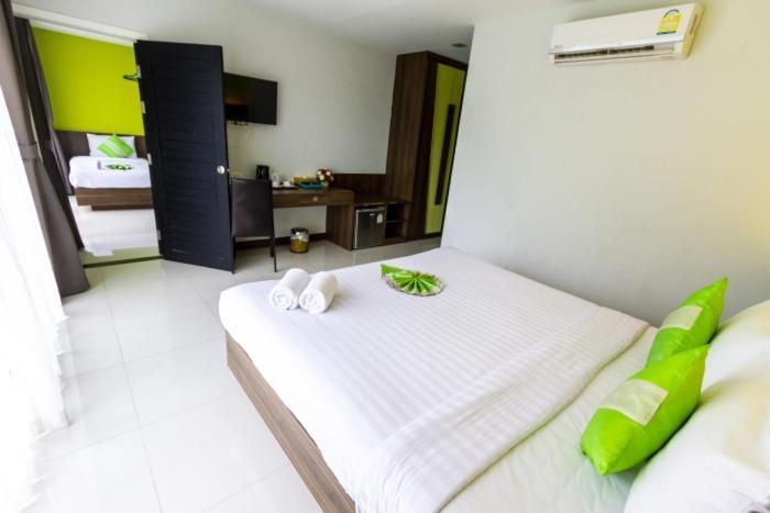 Dipantai Boutique Beach Resort Patong Eksteriør bilde