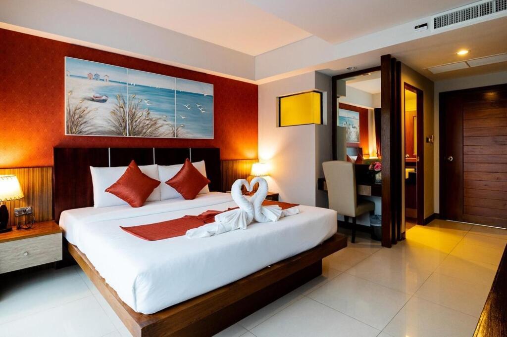 Dipantai Boutique Beach Resort Patong Eksteriør bilde