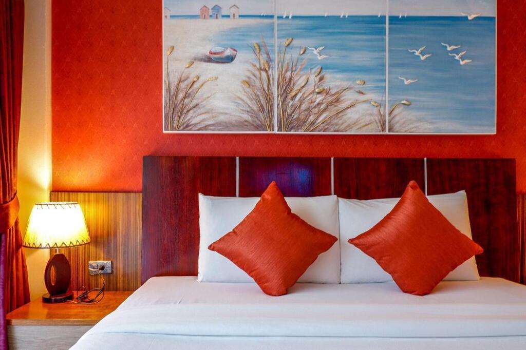 Dipantai Boutique Beach Resort Patong Eksteriør bilde