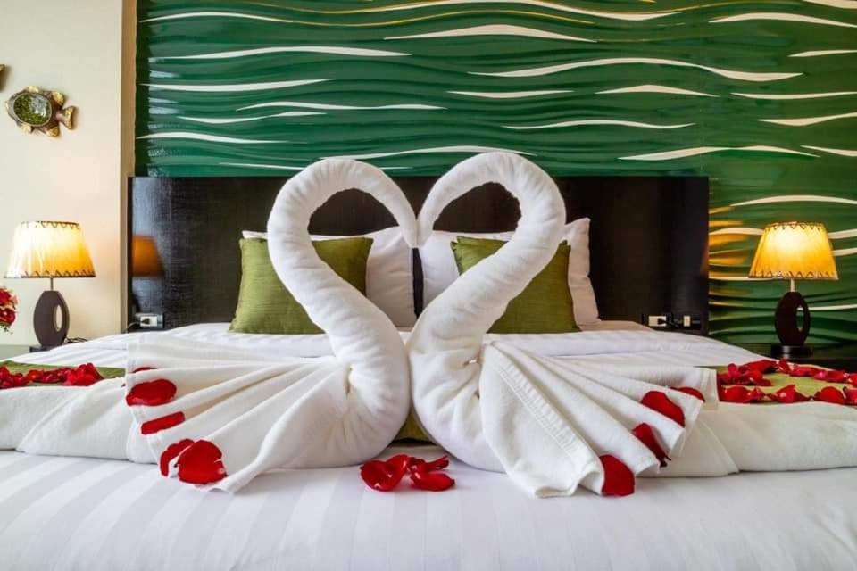Dipantai Boutique Beach Resort Patong Eksteriør bilde