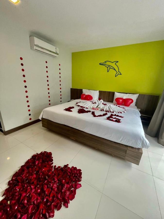 Dipantai Boutique Beach Resort Patong Eksteriør bilde