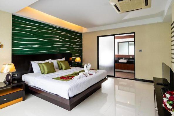 Dipantai Boutique Beach Resort Patong Eksteriør bilde